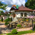 фото ЛОК Отель ДиАнна Сходница. Очень красивая территория