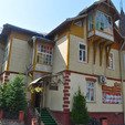 фото Вилла «Лесная песня» в Трускавце.парадный вход