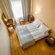 Кровать фото Санатория «Карпаты» в Трускавце. Номер 2-местный Стандарт. Кровать